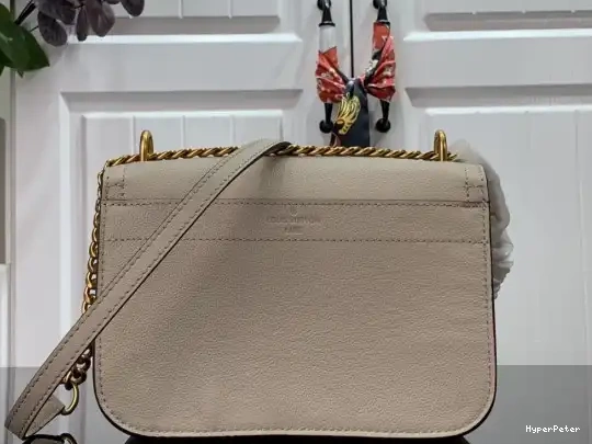 LOCKME CHAIN LOUIS PM VUITTON 0627